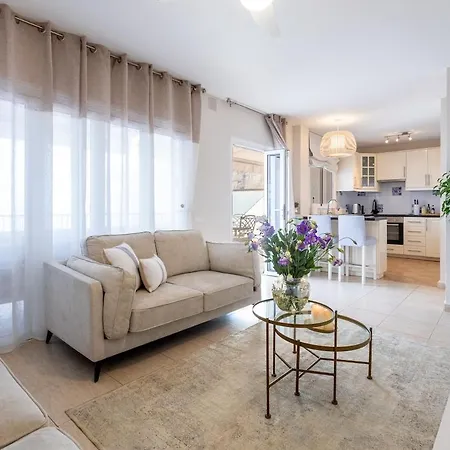 2brd Coastal Heaven Apartment *